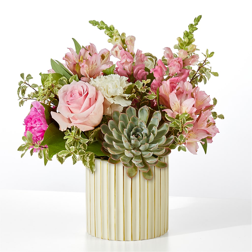 Magenta Musings Bouquet – United Family Flower And Gifts, Brooklyn NY