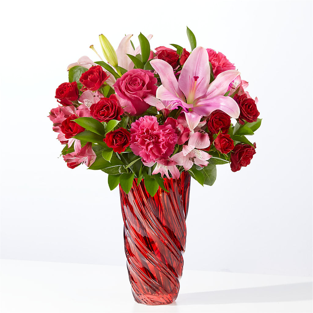 In Love Bouquet with Luxe Swirl Vase – United Family Flower And Gifts, Brooklyn NY