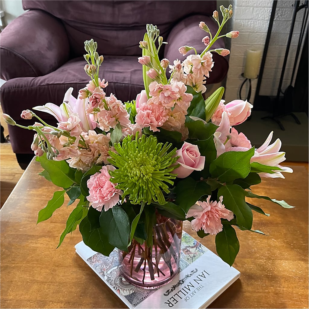 Pretty in Pink Bouquet – United Family Flower And Gifts, Brooklyn NY