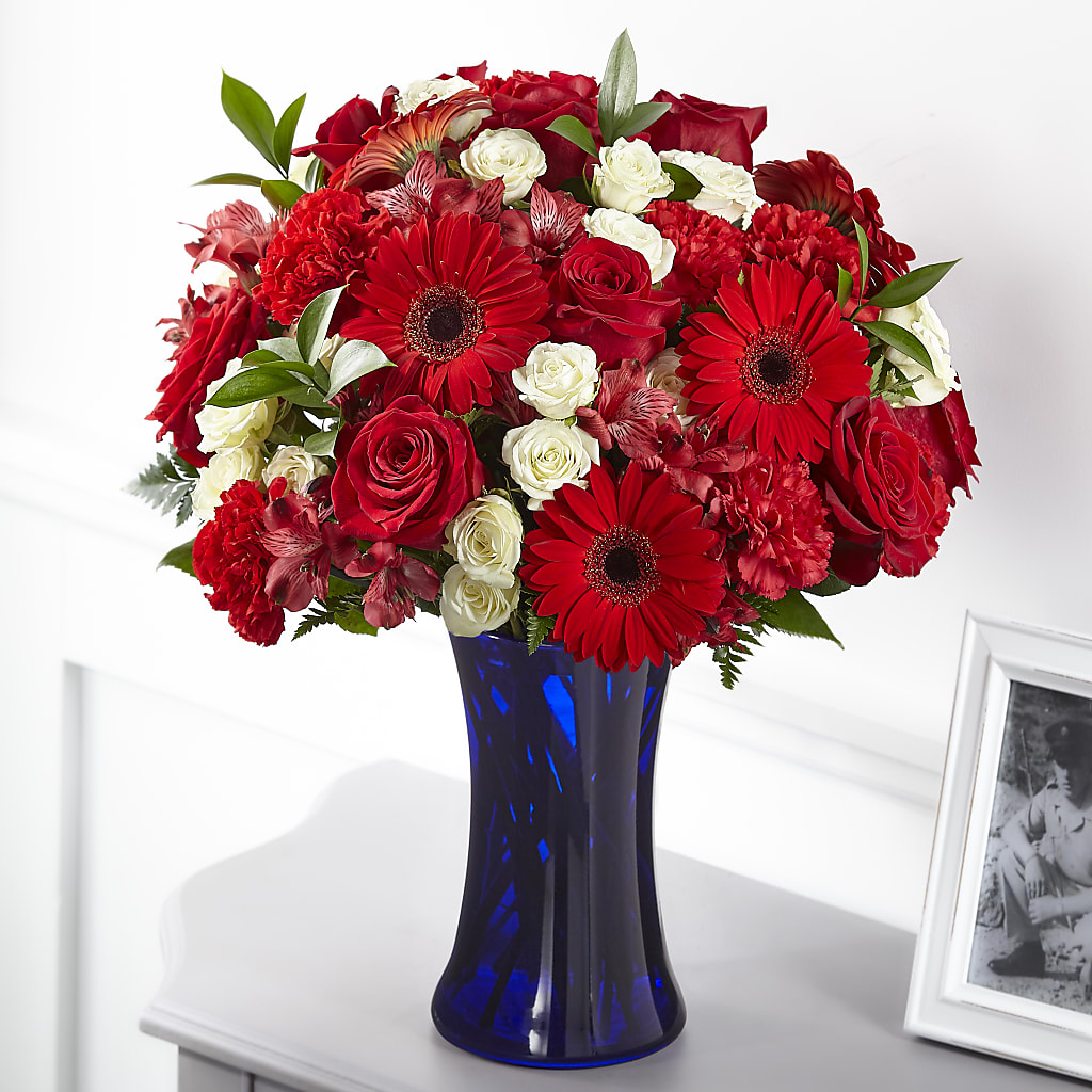 Hearts Embrace Bouquet – United Family Flower And Gifts, Brooklyn NY
