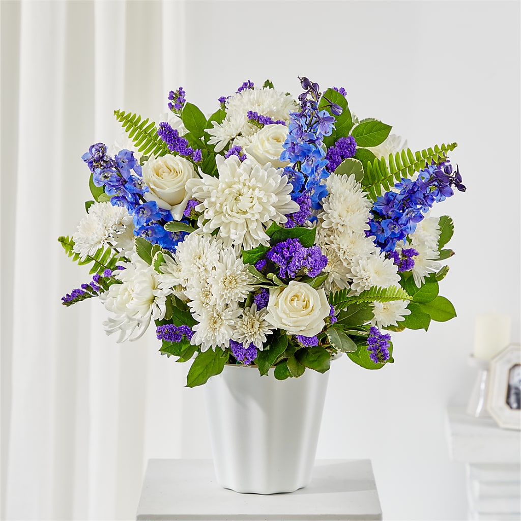 Hold Dear Tabletop Basket – United Family Flower And Gifts, Brooklyn NY