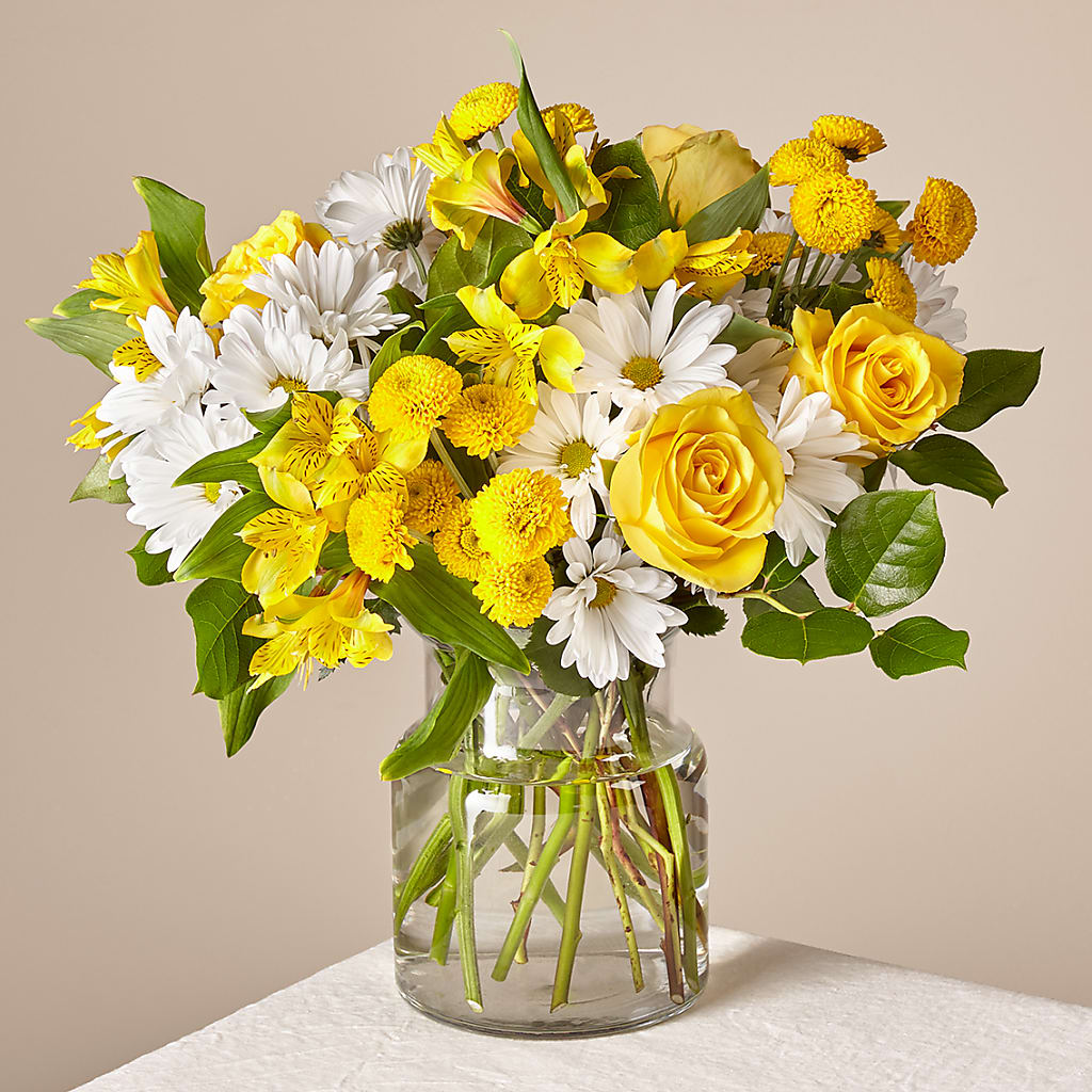 Sunny Sentiments Bouquet – United Family Flower And Gifts, Brooklyn NY