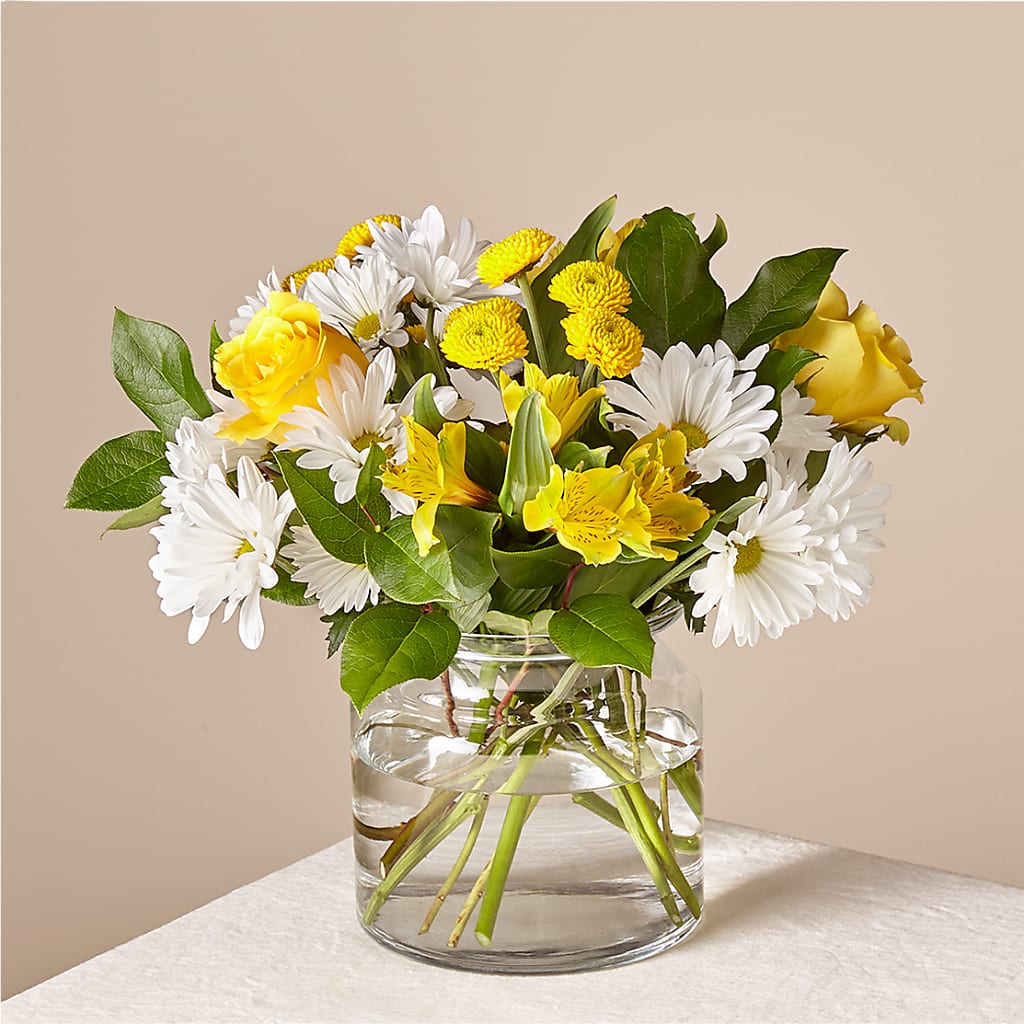 Sunny Sentiments Bouquet – United Family Flower And Gifts, Brooklyn NY