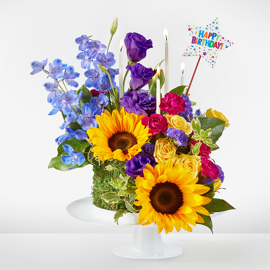Star of the Day Floral Cake – United Family Flower And Gifts, Brooklyn NY