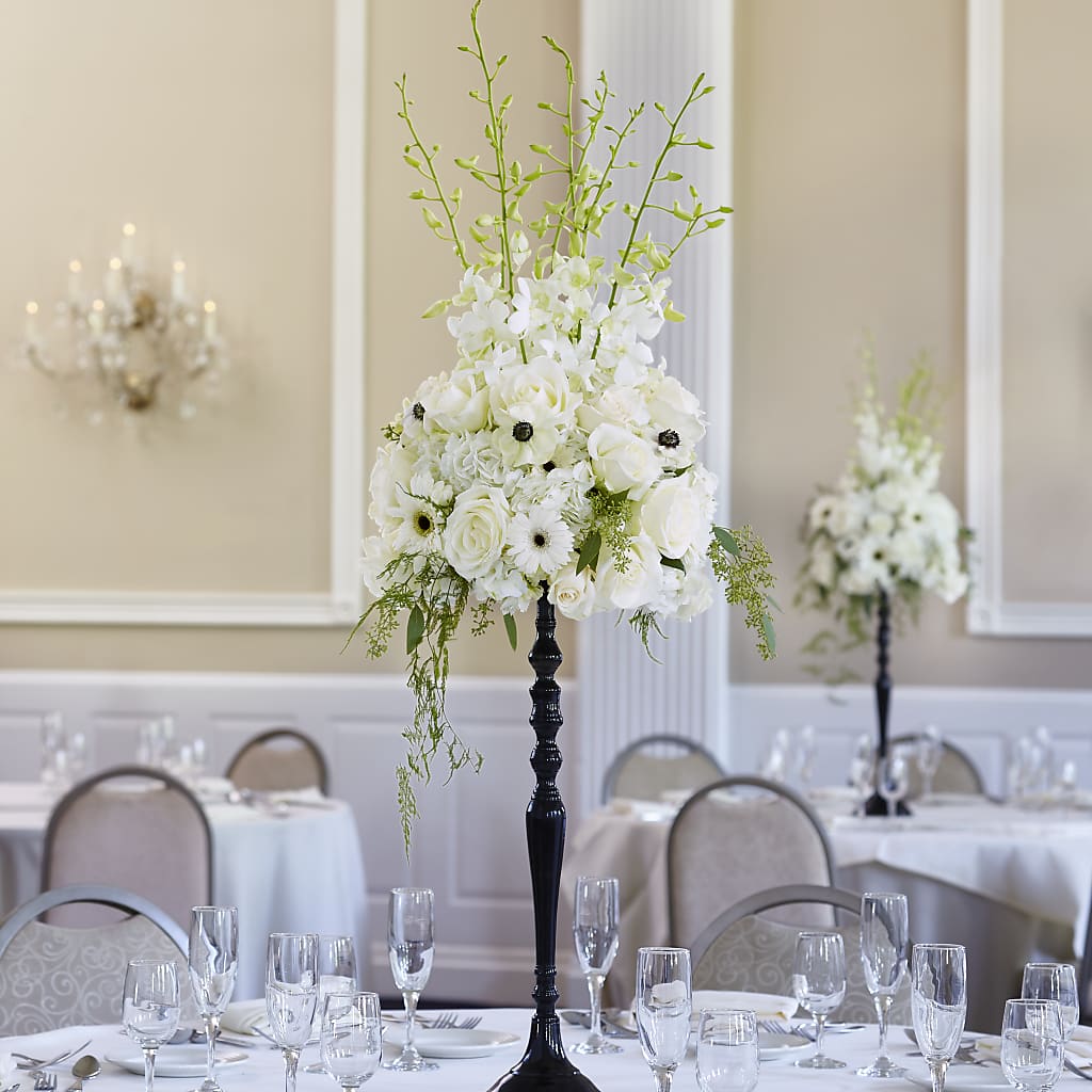Regency Centerpiece – United Family Flower And Gifts, Brooklyn NY