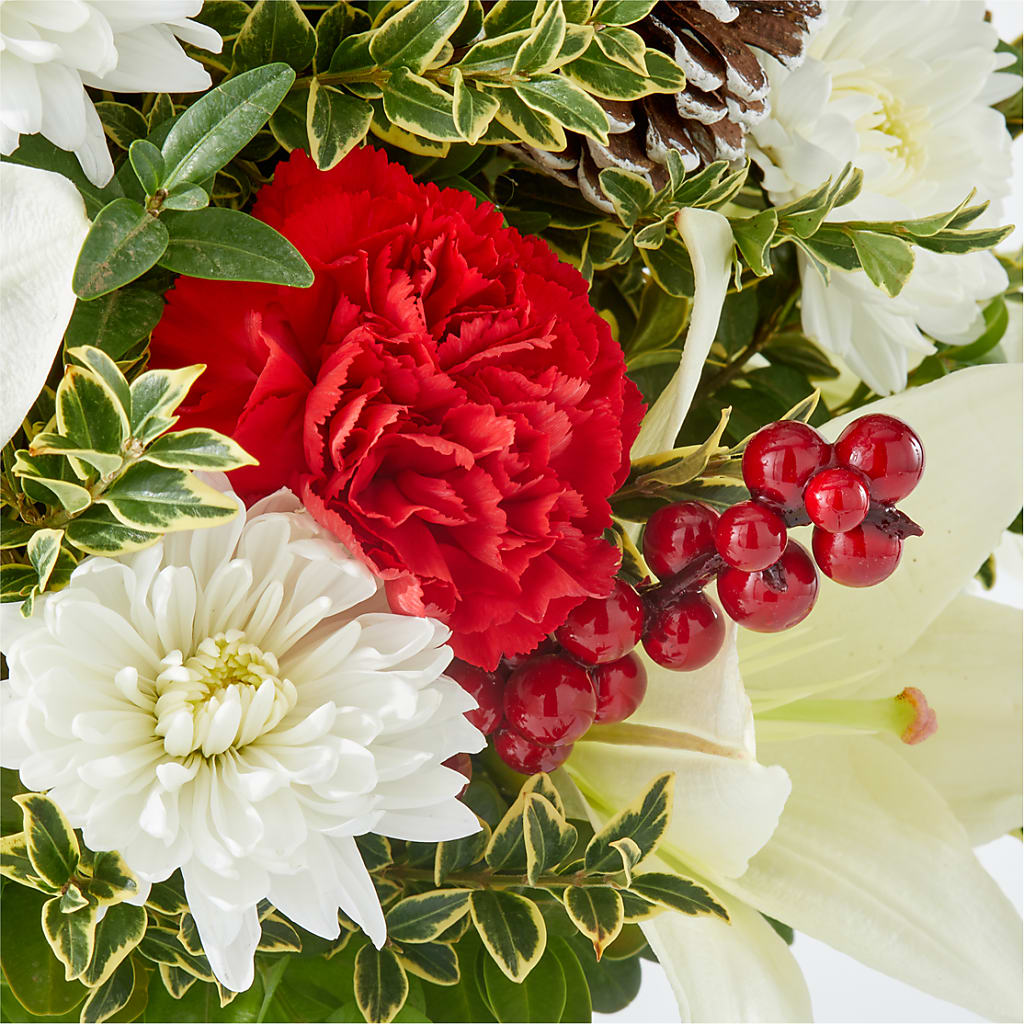 Festive Moments Tree –  United Family Flower And Gifts, Brooklyn NY