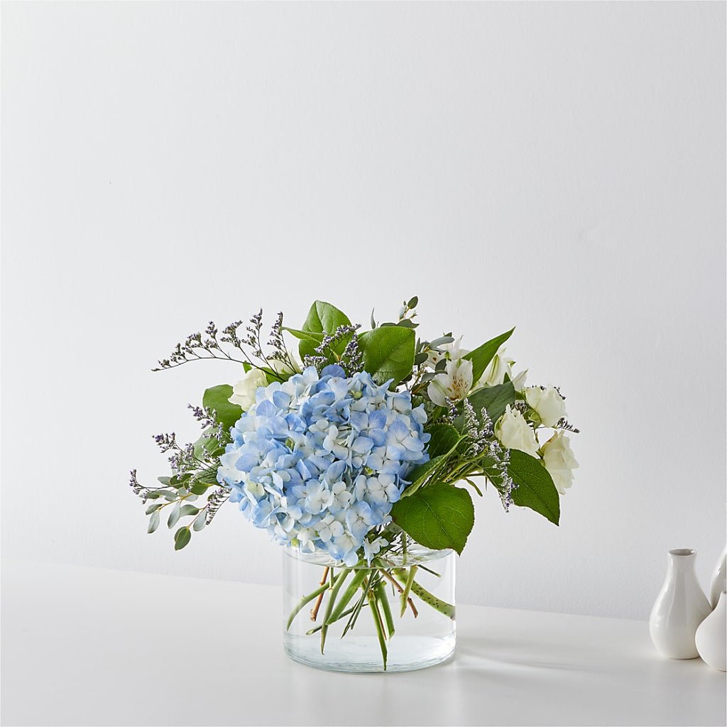 Coastal Blossom Bouquet –  United Family Flower And Gifts, Brooklyn NY