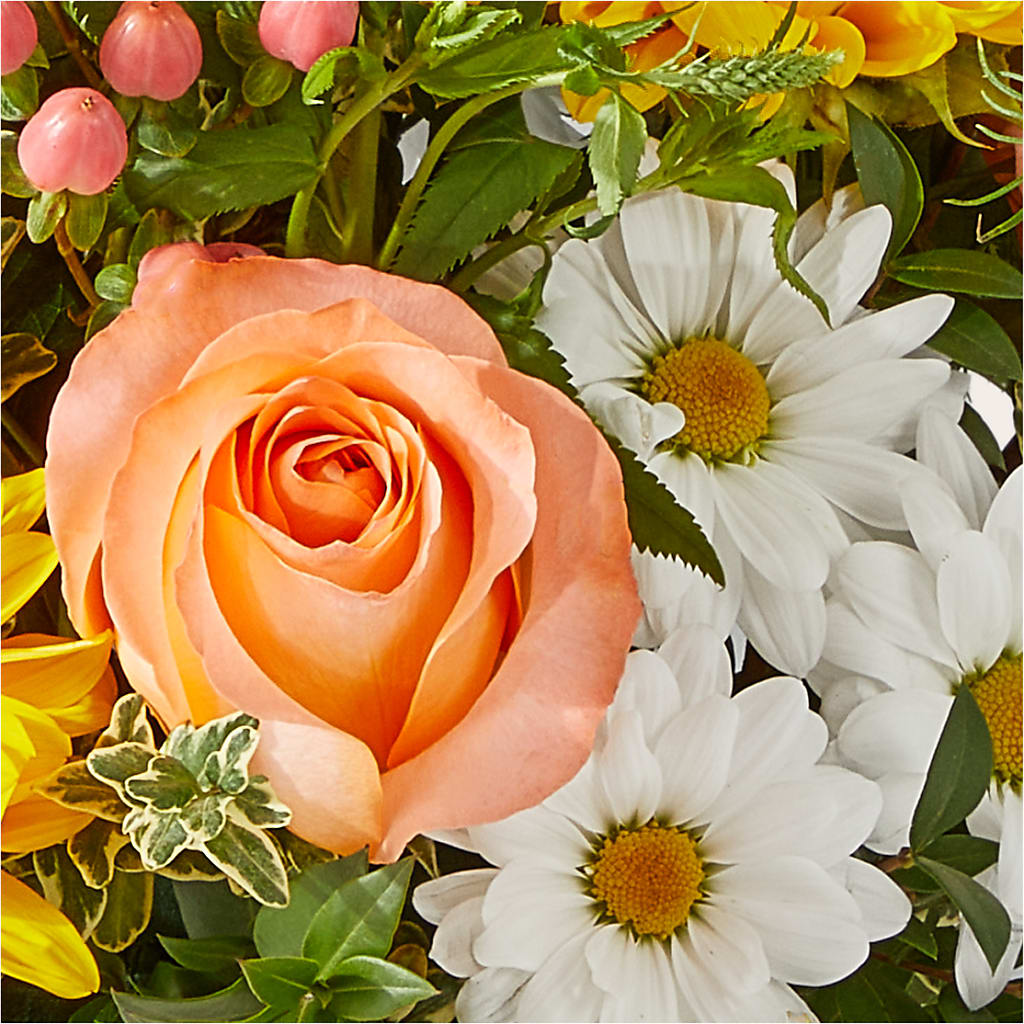 The Good Life Bouquet –  United Family Flower And Gifts, Brooklyn NY