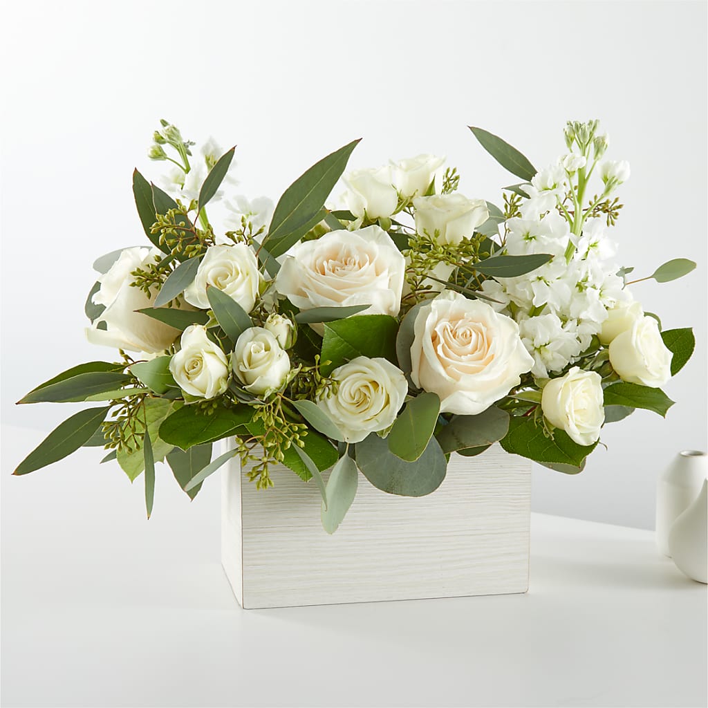 Fresh Linen Box Bouquet –  United Family Flower And Gifts, Brooklyn NY
