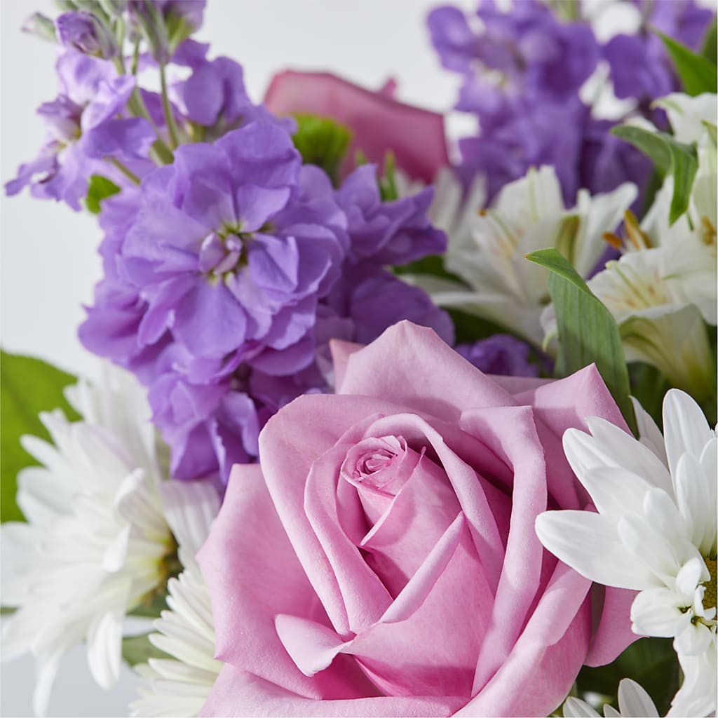 Garden of Peace Bouquet –  United Family Flower And Gifts, Brooklyn NY
