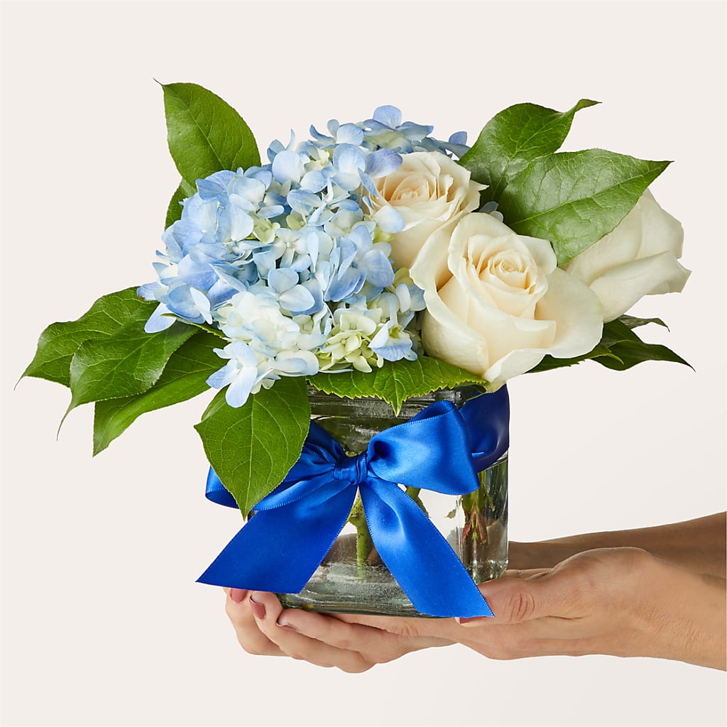 Sky Blue Delight Bouquet –  United Family Flower And Gifts, Brooklyn NY