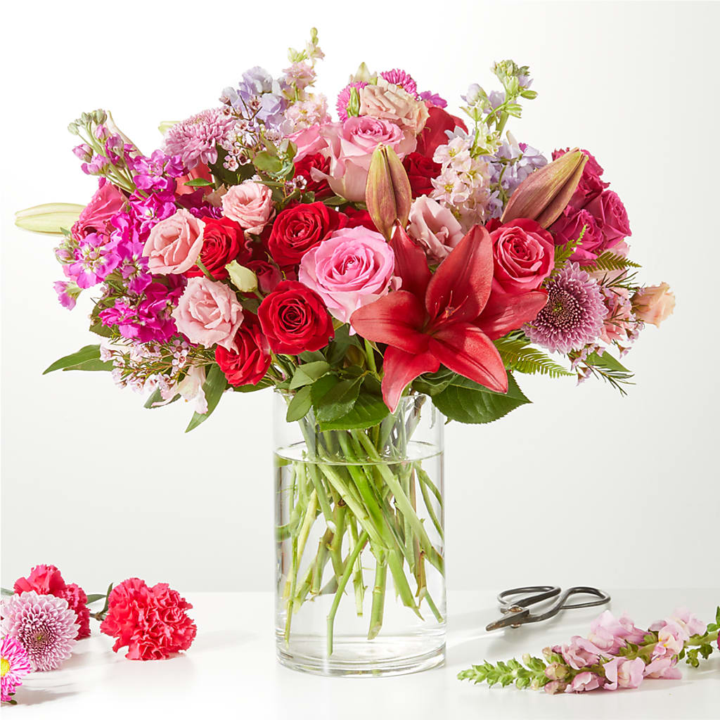 Swooning Over You - A Luxury Florist Original –  United Family Flower And Gifts, Brooklyn NY