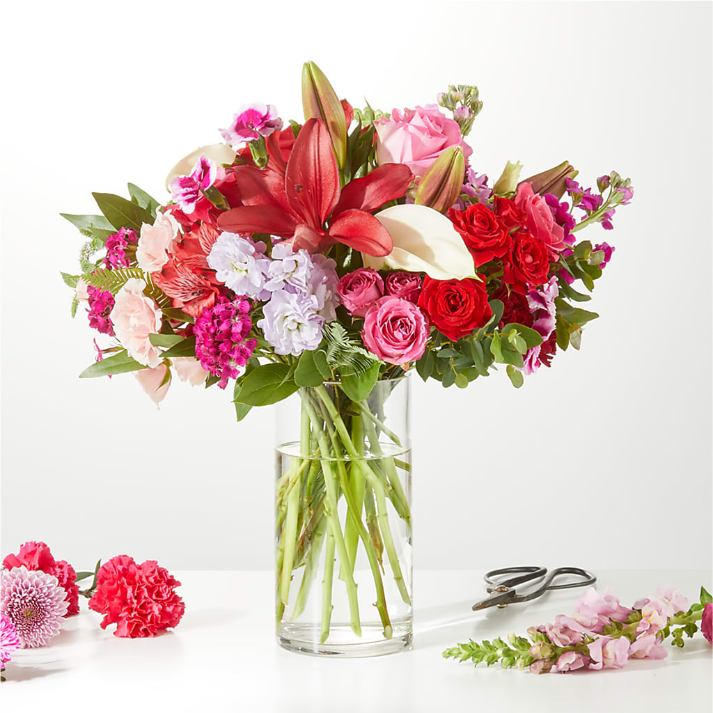 Swooning Over You - A Luxury Florist Original –  United Family Flower And Gifts, Brooklyn NY