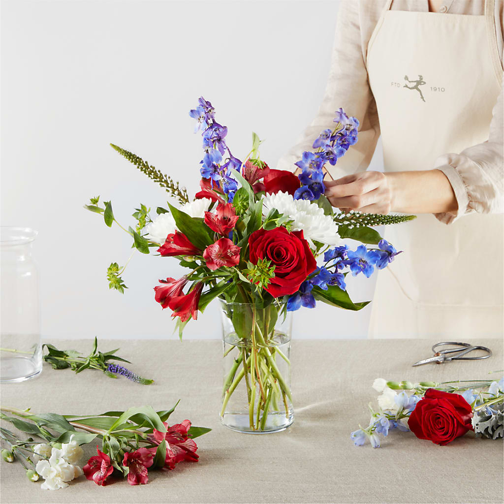 Star Spangled - A Florist Original –  United Family Flower And Gifts, Brooklyn NY