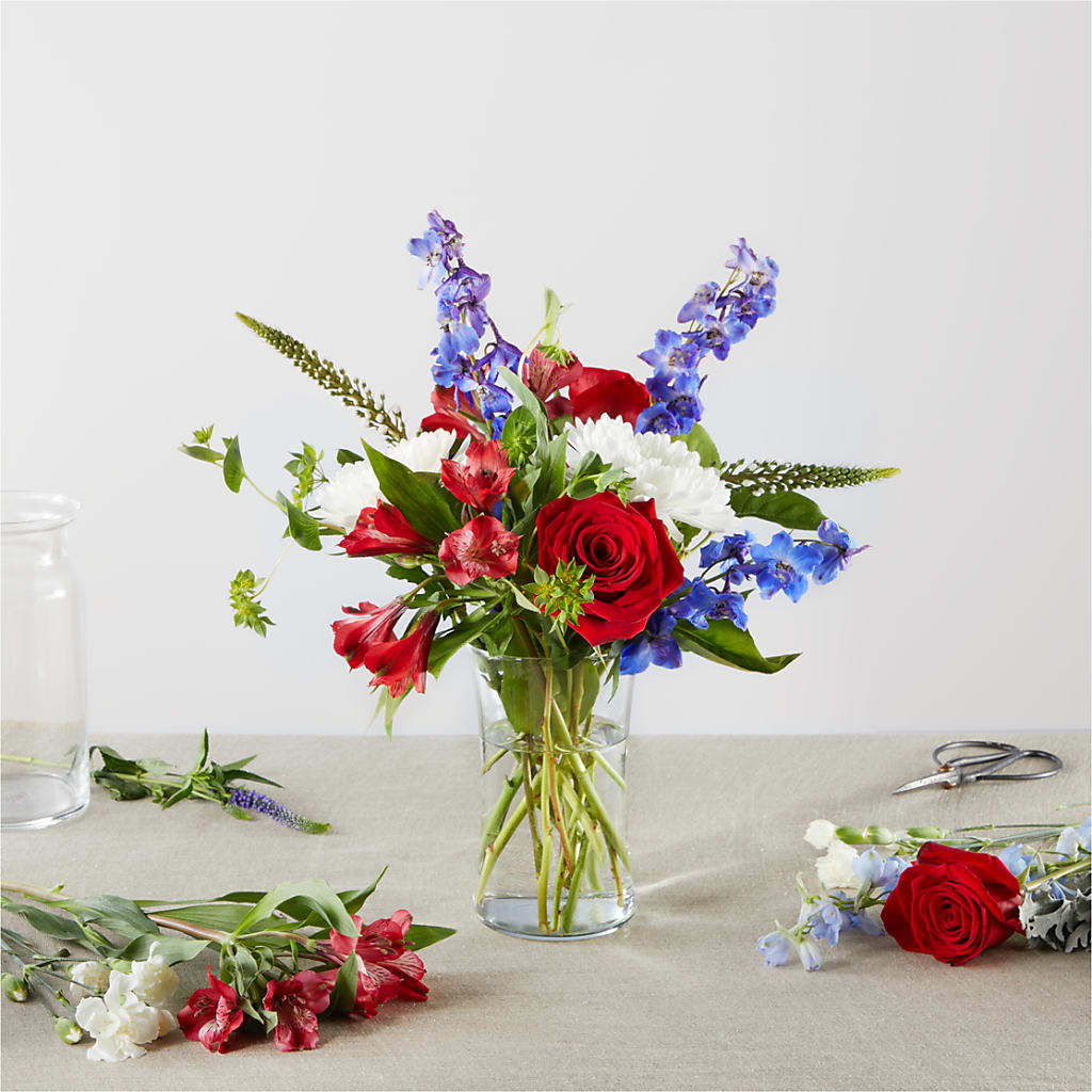 Star Spangled - A Florist Original –  United Family Flower And Gifts, Brooklyn NY