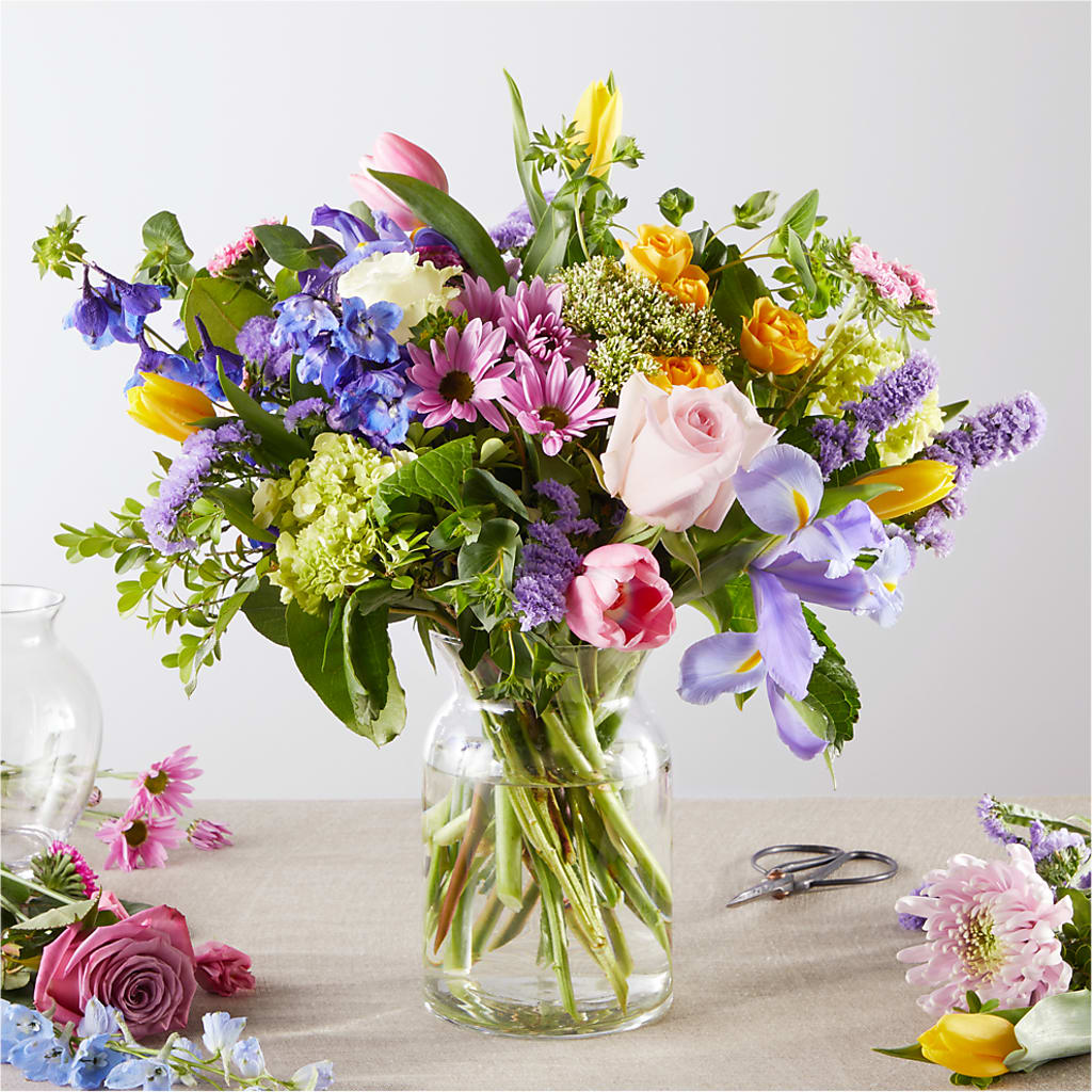 Pastel Tradition - A Florist Original –  United Family Flower And Gifts, Brooklyn NY