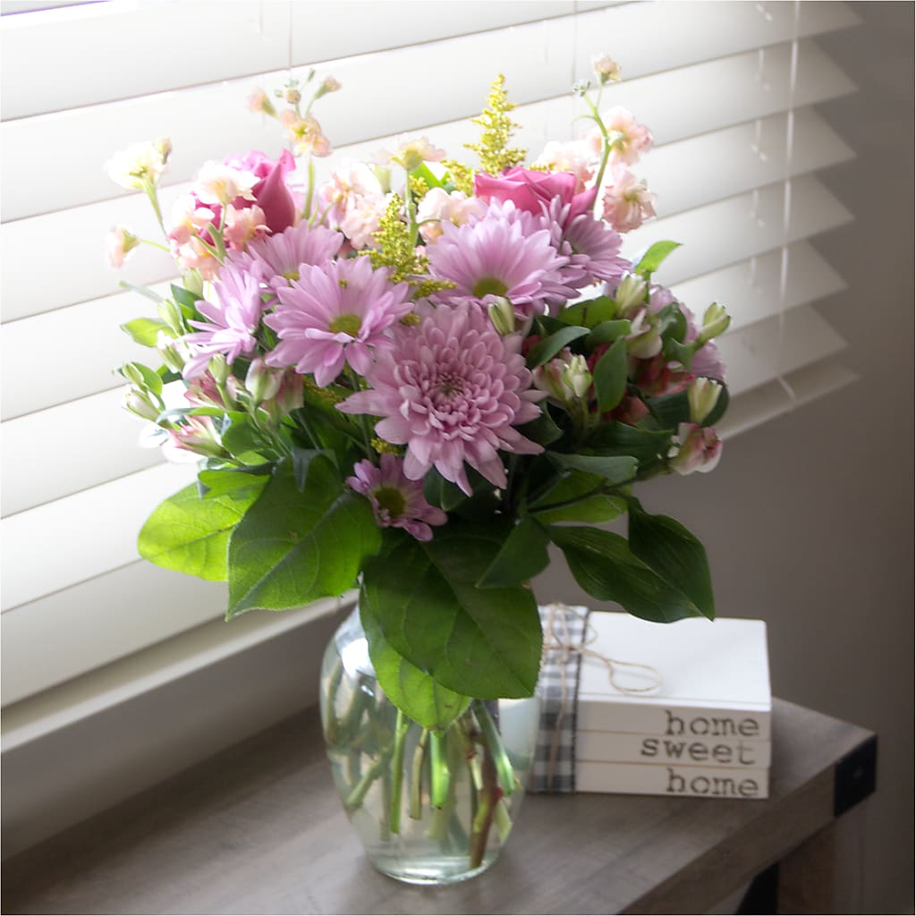 Pastel Tradition - A Florist Original –  United Family Flower And Gifts, Brooklyn NY