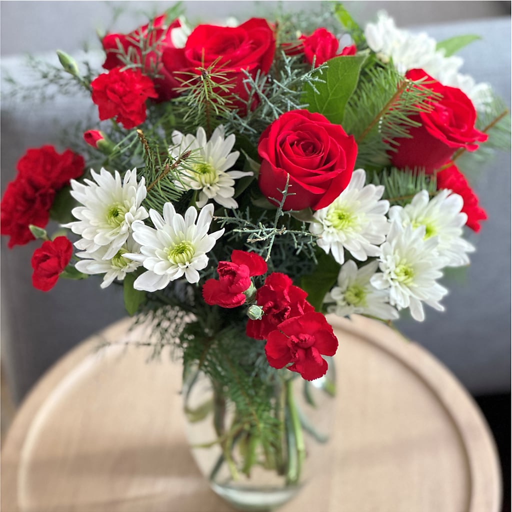 Seasonal Magic Bouquet –  United Family Flower And Gifts, Brooklyn NY