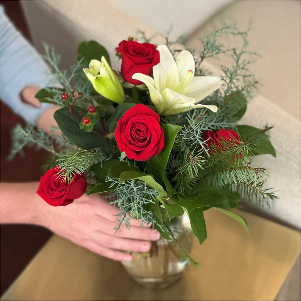 Glittering Lights Bouquet –  United Family Flower And Gifts, Brooklyn NY