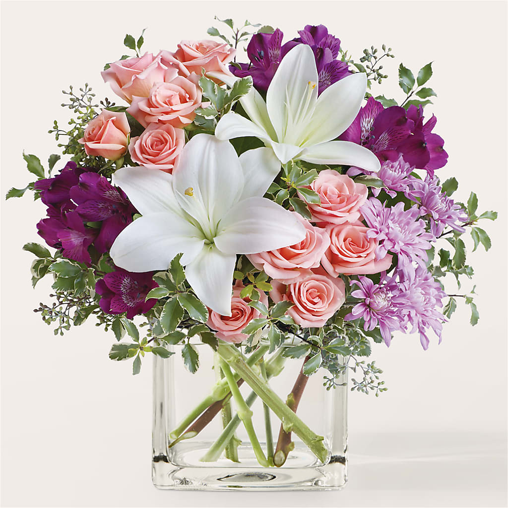 Mani Pedi Bouquet –  United Family Flower And Gifts, Brooklyn NY