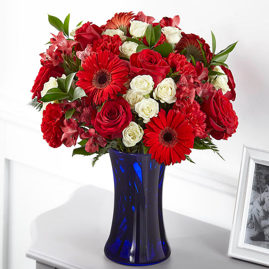 Hearts Embrace Bouquet –  United Family Flower And Gifts, Brooklyn NY