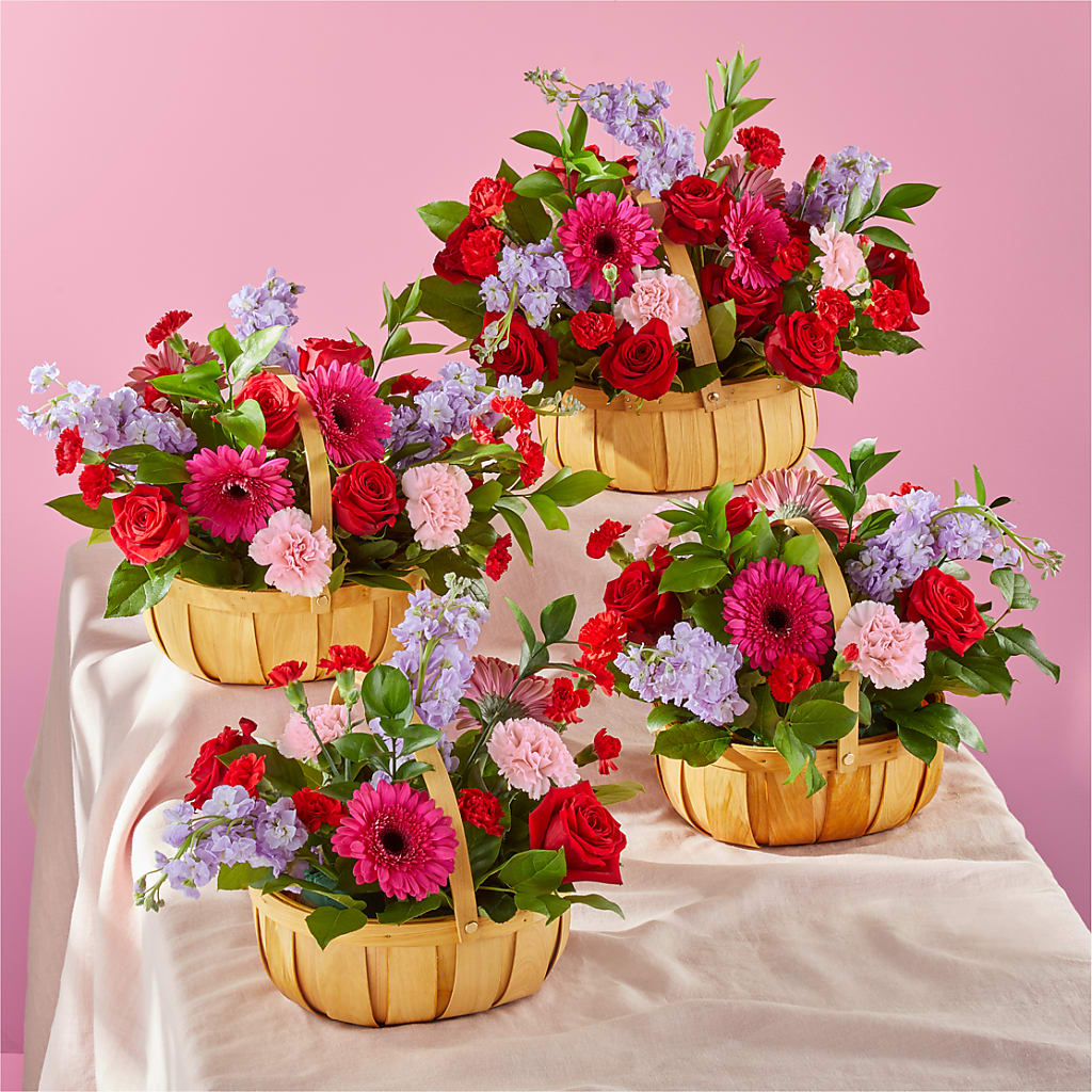 Pink Picnic Basket –  United Family Flower And Gifts, Brooklyn NY