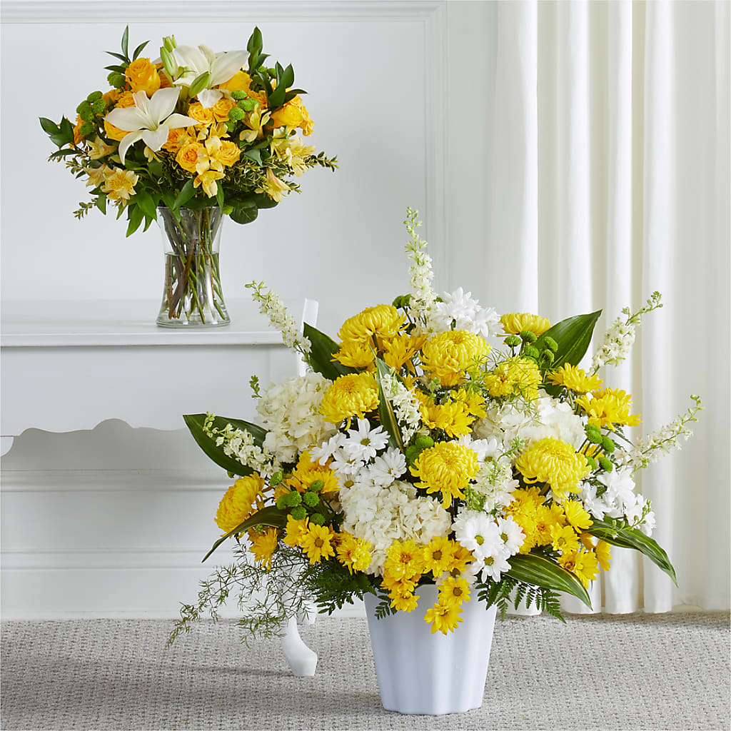Warm Remembrance Bundles –  United Family Flower And Gifts, Brooklyn NY