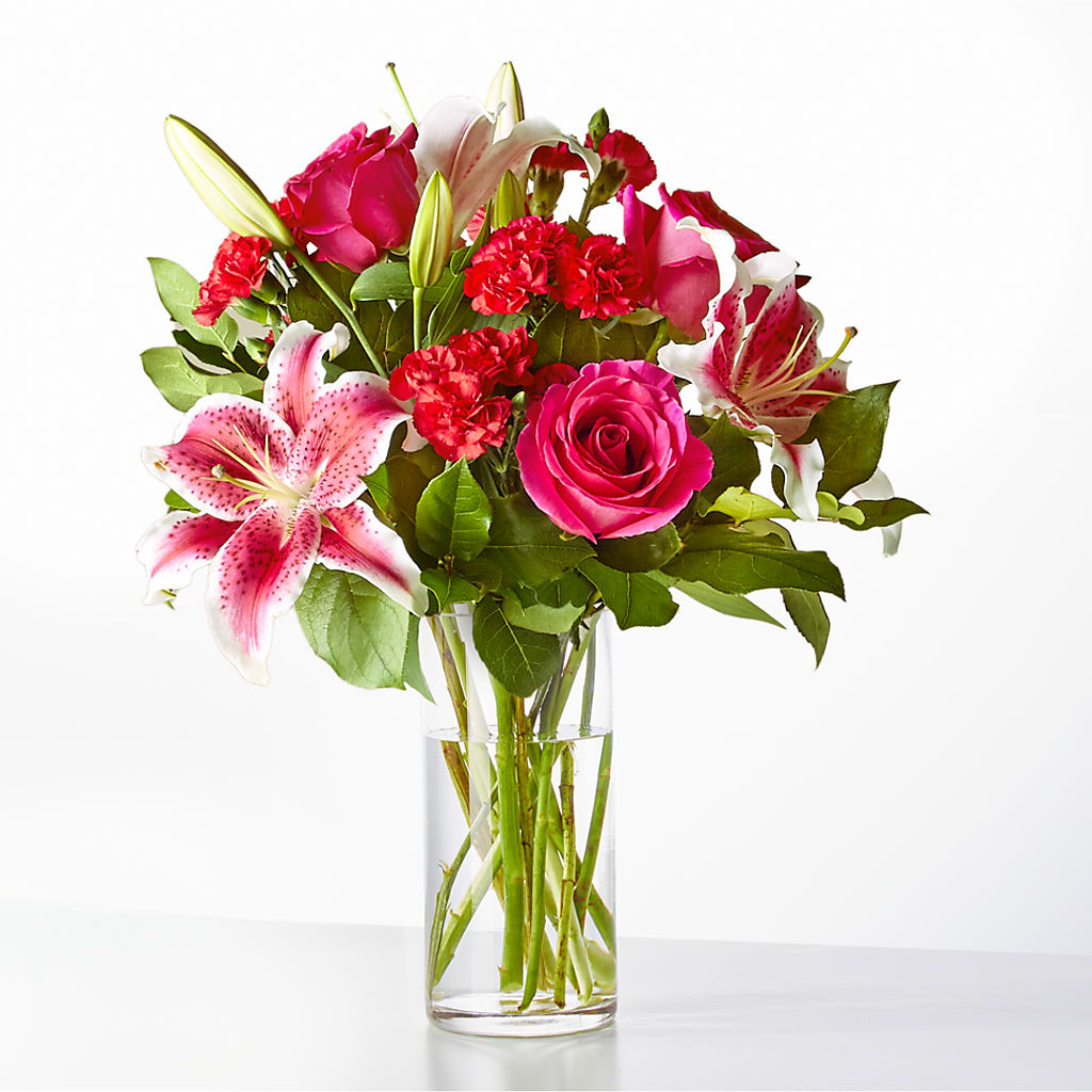 Love at First Sight Bouquet –  United Family Flower And Gifts, Brooklyn NY