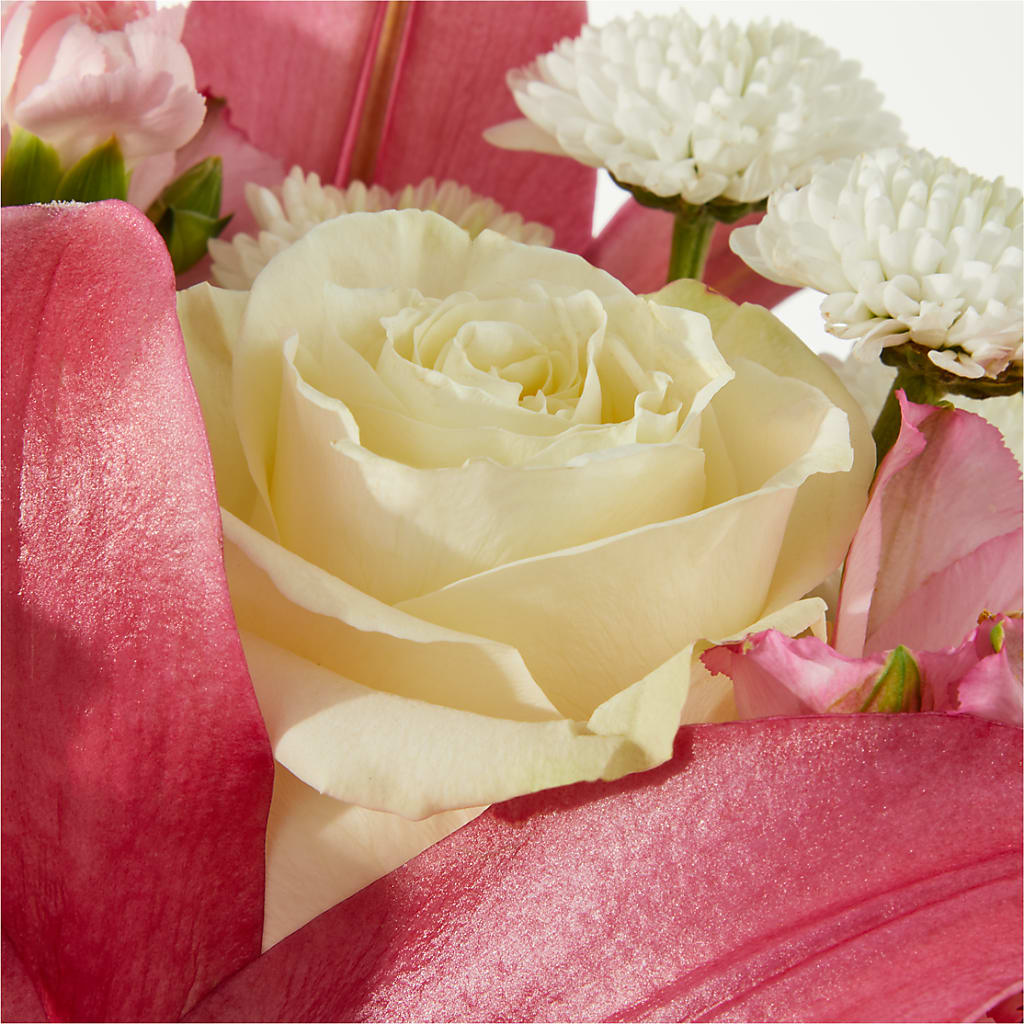 Piece of Cake Bouquet –  United Family Flower And Gifts, Brooklyn NY