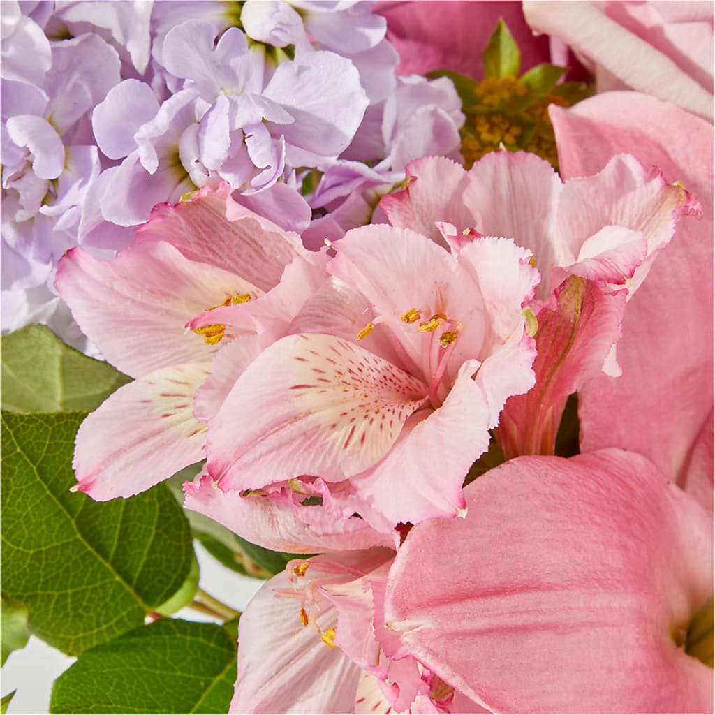 The Crown Jewel Bouquet –  United Family Flower And Gifts, Brooklyn NY