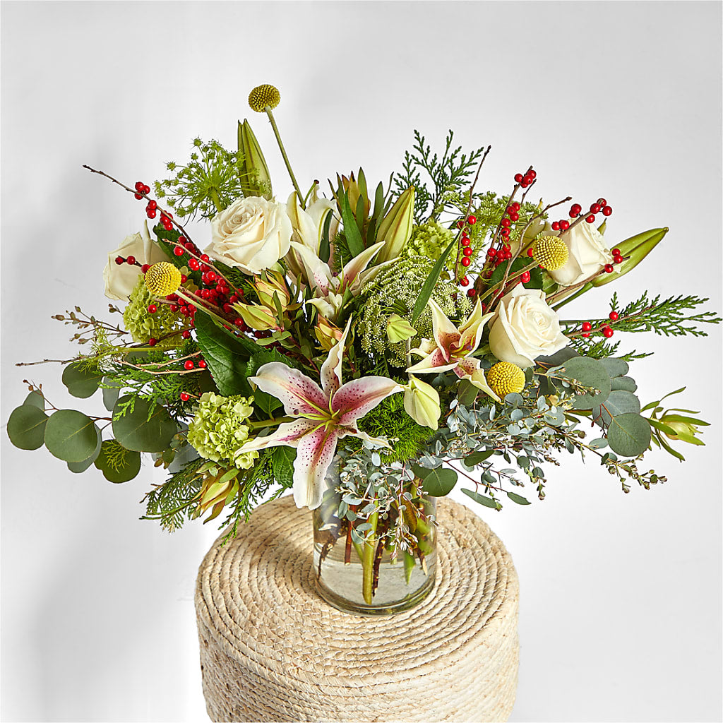 Berry & Bright Bouquet –  United Family Flower And Gifts, Brooklyn NY