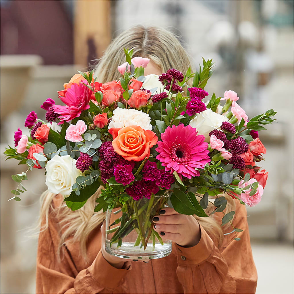 Smell the Roses Bouquet –  United Family Flower And Gifts, Brooklyn NY
