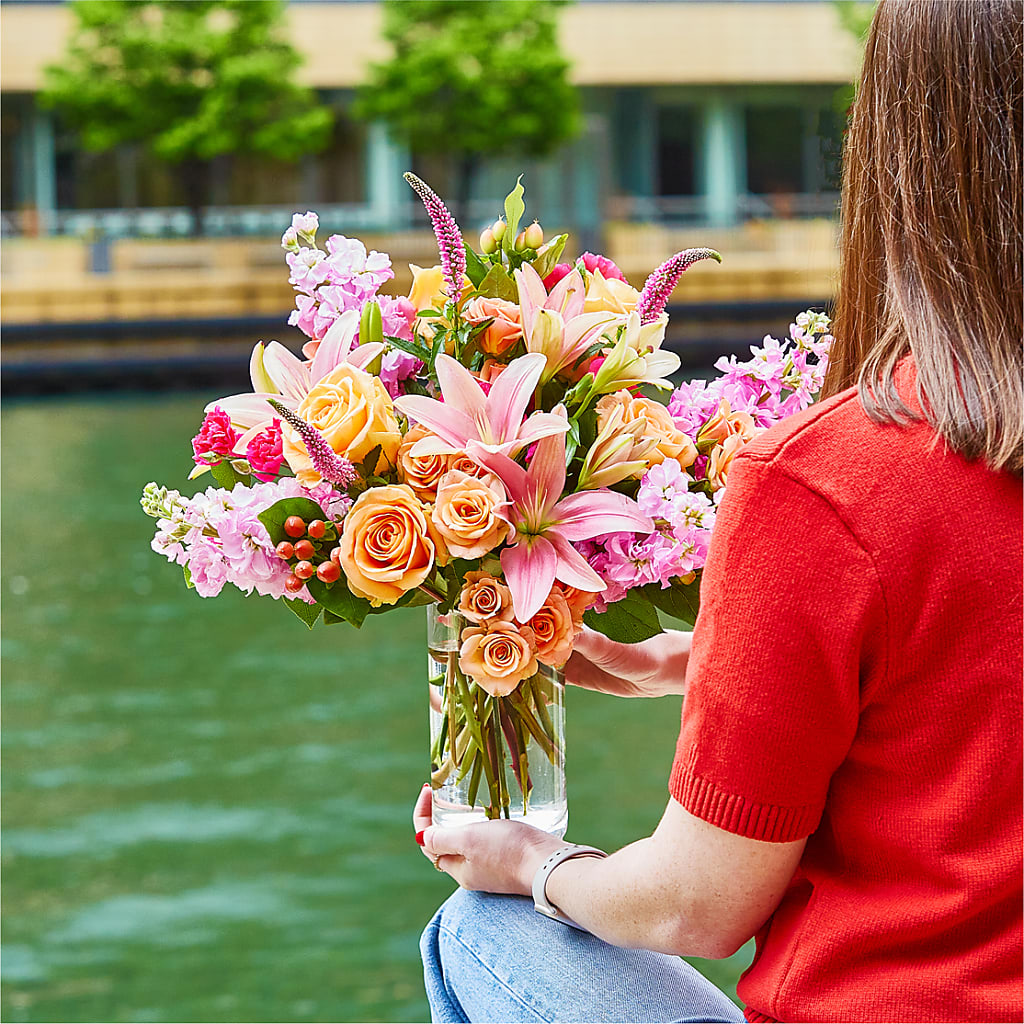 Bisous Bouquet –  United Family Flower And Gifts, Brooklyn NY