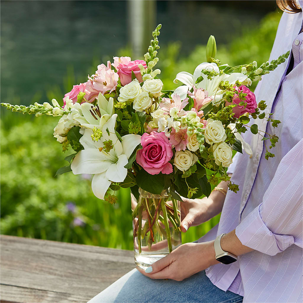 Fondly Bouquet –  United Family Flower And Gifts, Brooklyn NY