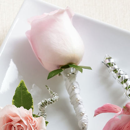 Pink Rose Boutonniere –  United Family Flower And Gifts, Brooklyn NY