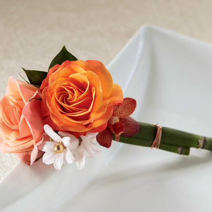 Sunset Dream Boutonniere –  United Family Flower And Gifts, Brooklyn NY