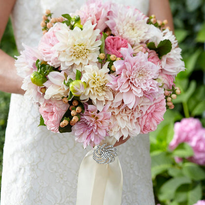 Heart's Promise Bouquet –  United Family Flower And Gifts, Brooklyn NY