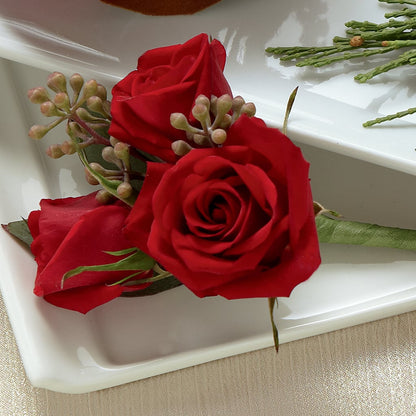 Red Spray Rose Boutonniere –  United Family Flower And Gifts, Brooklyn NY