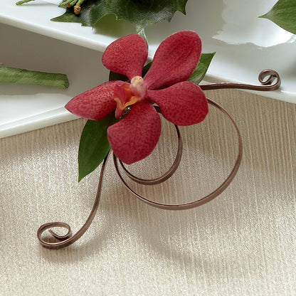 Red Mokara Boutonniere –  United Family Flower And Gifts, Brooklyn NY